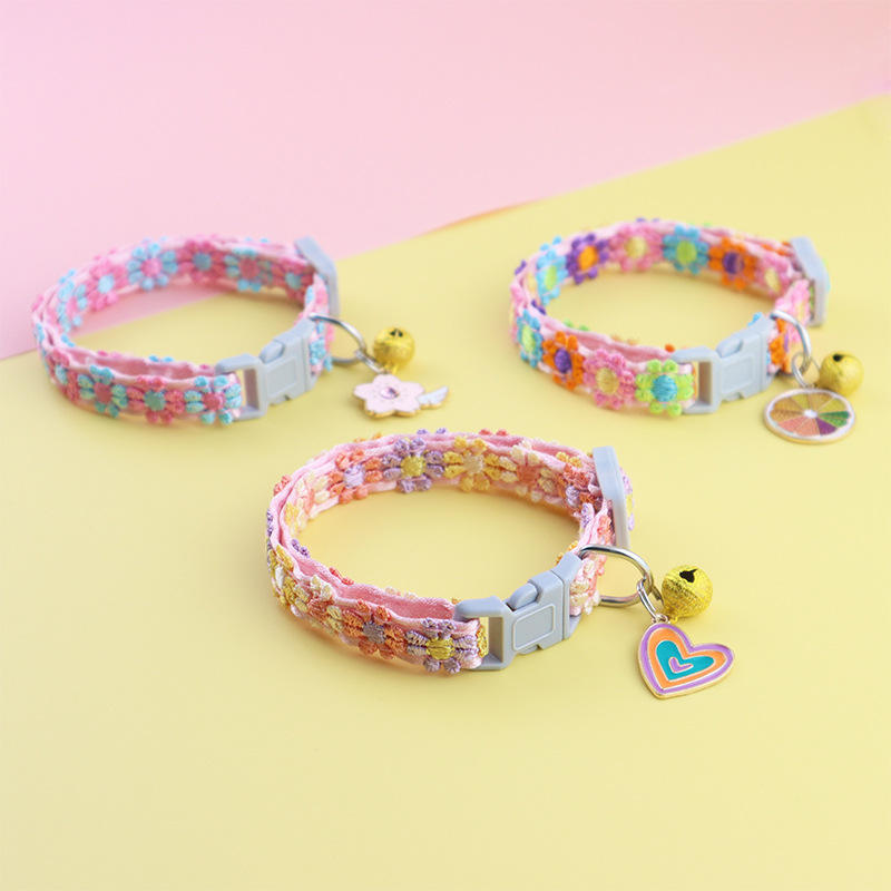Colorful Lace Collar