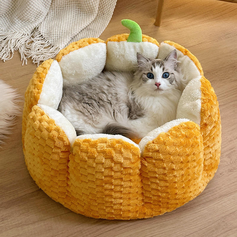 Cute Pumpkin Pet Bed