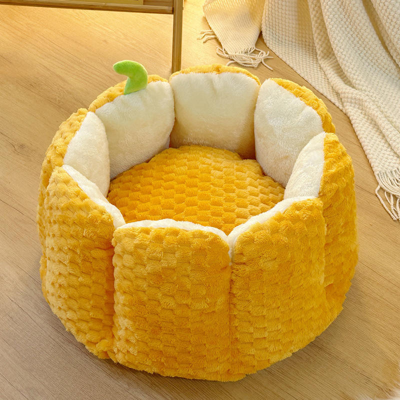 Cute Pumpkin Pet Bed